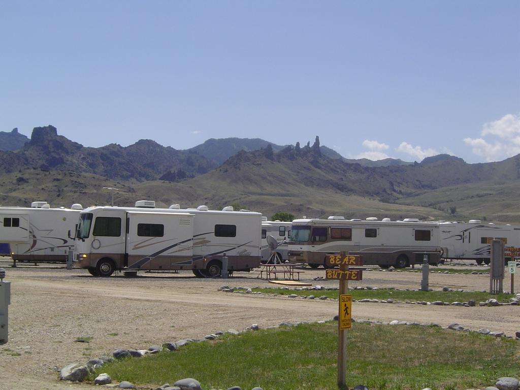 Yellowstone Valley 3*